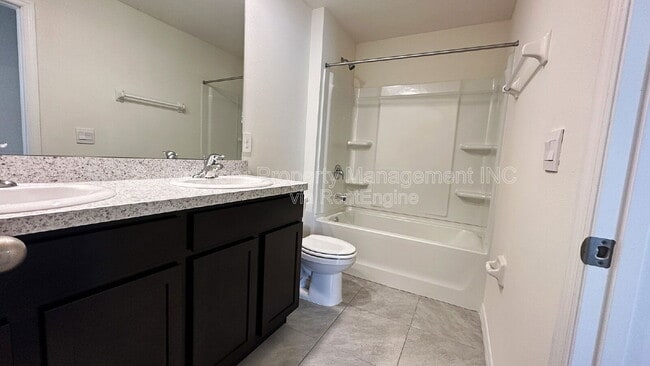 Building Photo - 2926 Rock Sound St