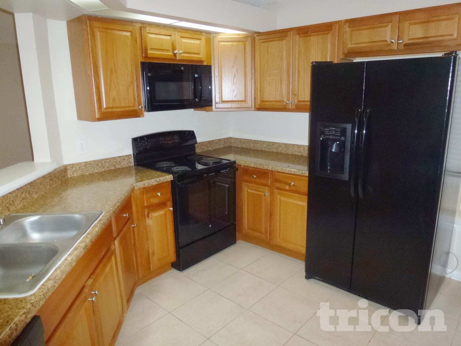 Building Photo - 8376 Chason Rd W