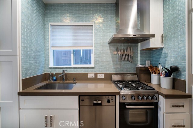 Building Photo - 33921 Robles Dr