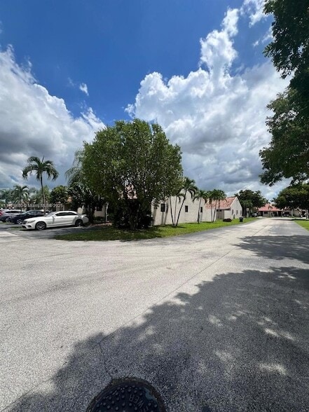Building Photo - 14711 SW 61st Terrace