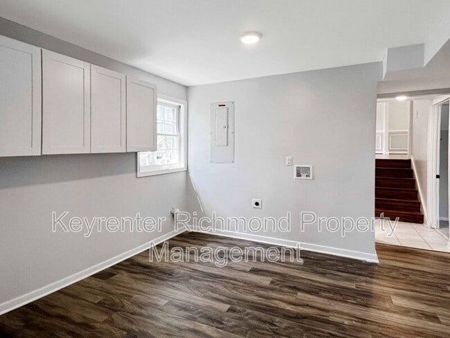 Building Photo - 2704 Susten Ct