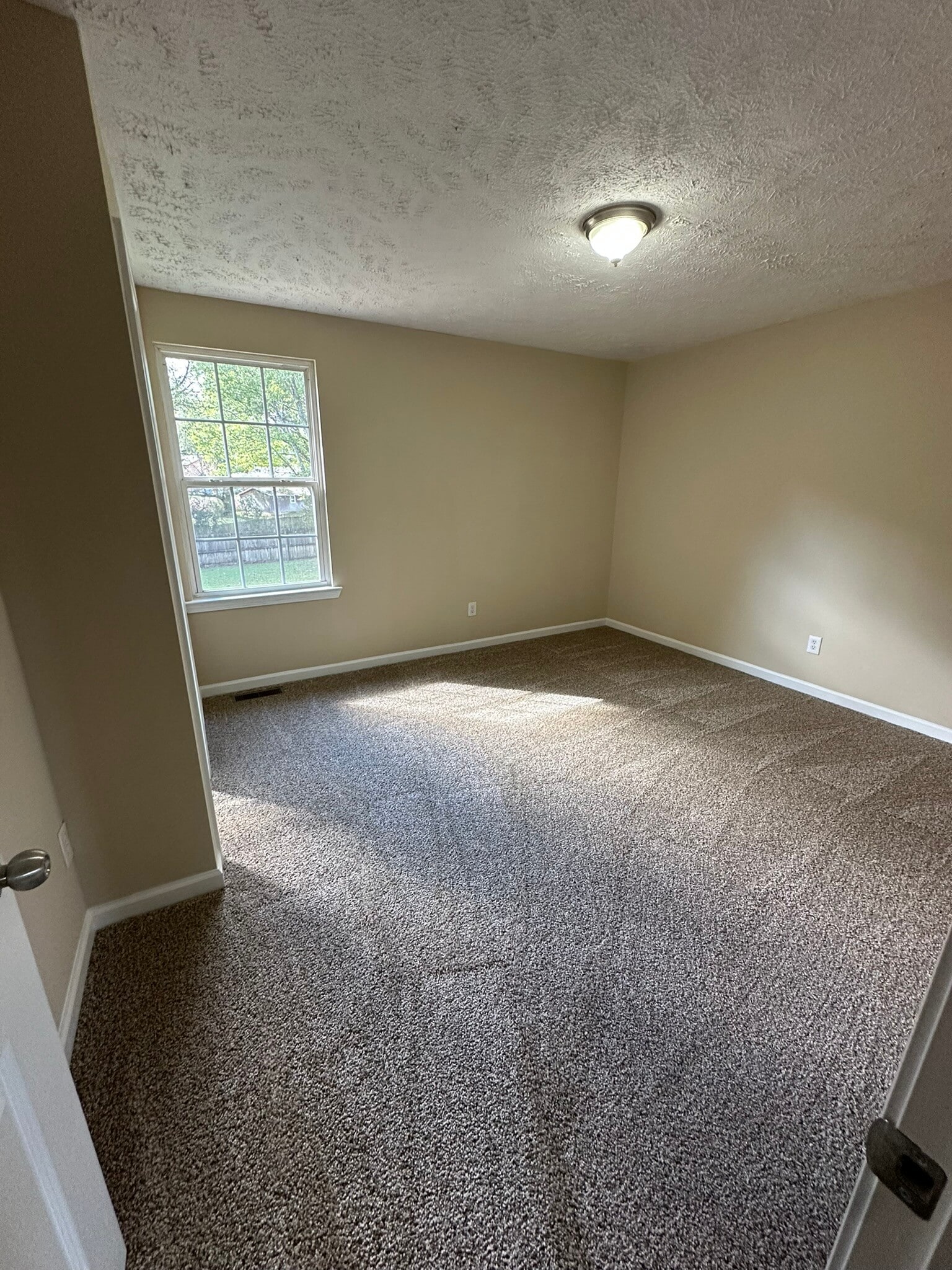 Building Photo - 104 Shirley Ct