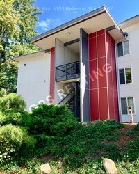 Building Photo - 14480 NE 31st St