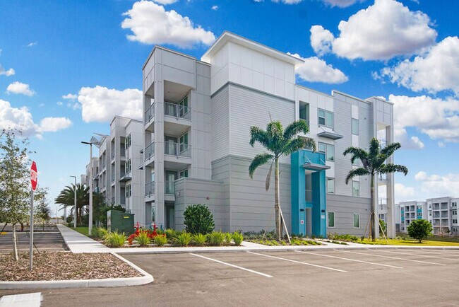 Building Photo - Boca