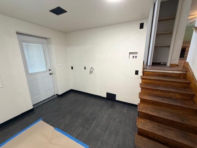 Building Photo - 10 Fruitland Dr