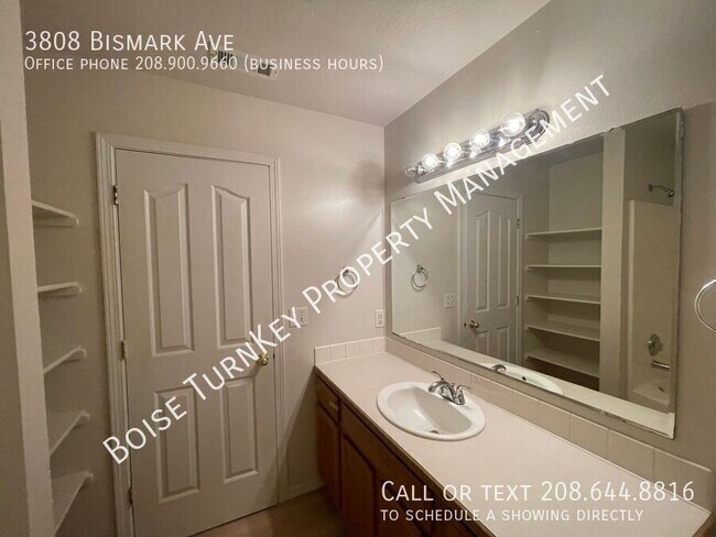 Building Photo - 3808 Bismark Ave
