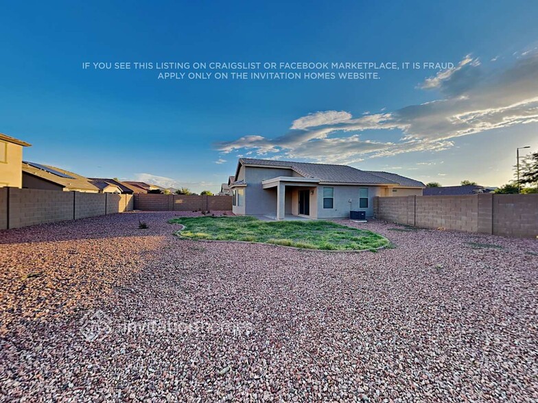 Building Photo - 41715 N Ranch Dr
