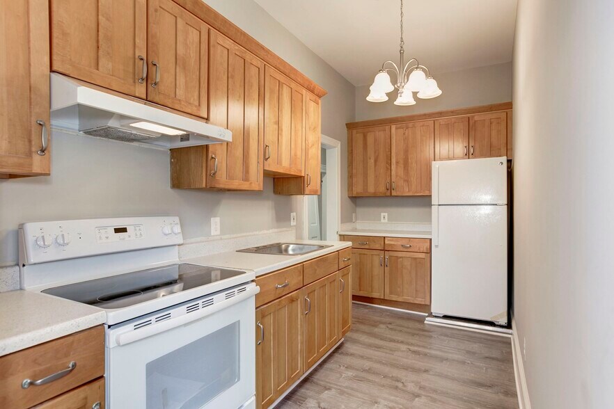 Building Photo - 212 W Montgomery Ave