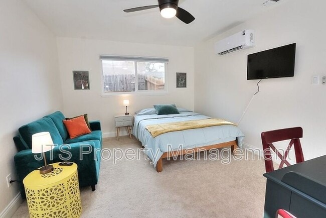 Building Photo - 6906 Pin Oak Ct