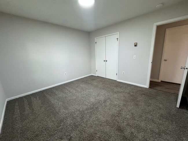 Building Photo - 462 Woodhaven Rd