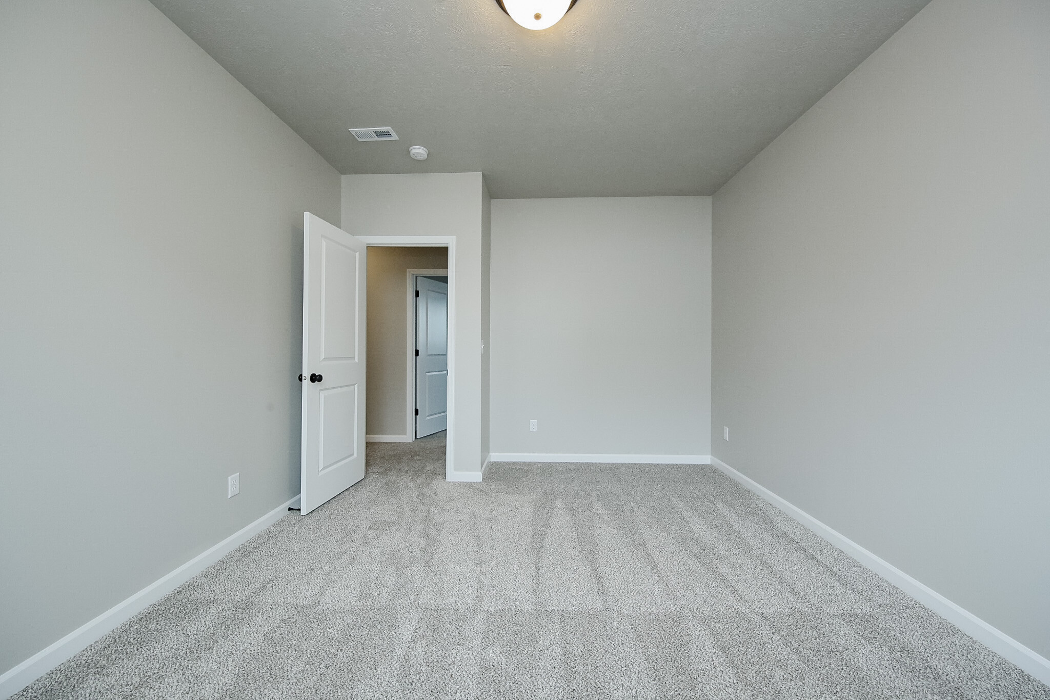 Lower level bedroom 5 - 5940 S Coneflower Ave