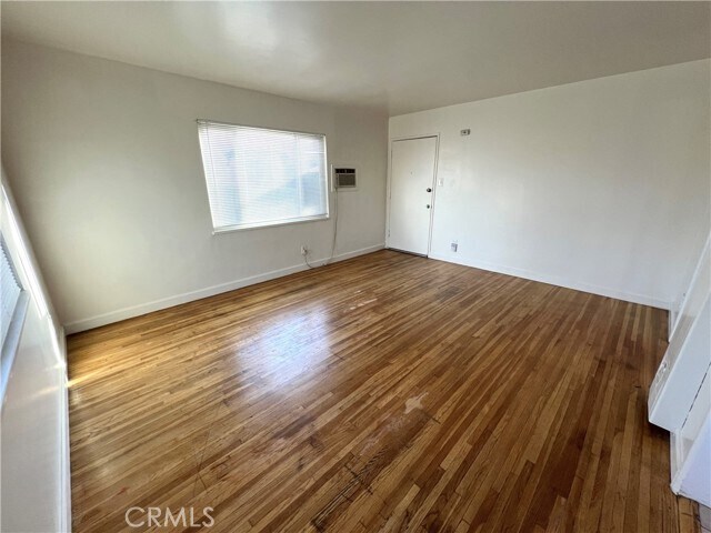 Building Photo - 6345 Templeton St