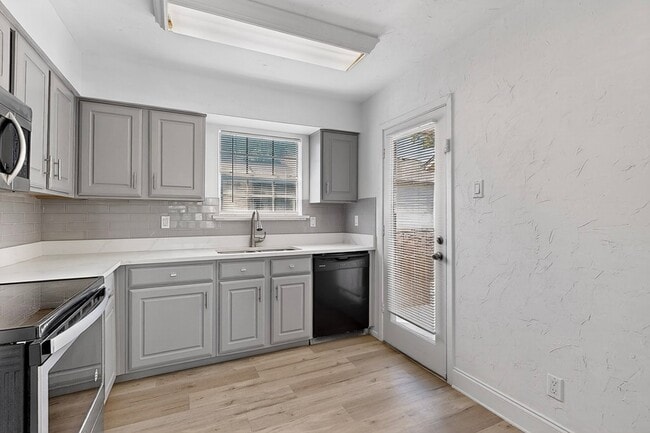 Building Photo - 5300 Keller Springs Rd