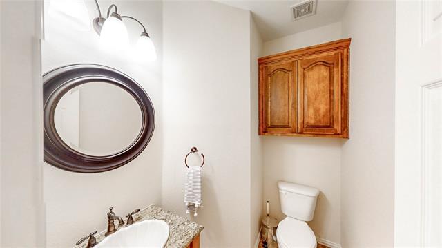 Building Photo - 2701 Stone Creek Dr