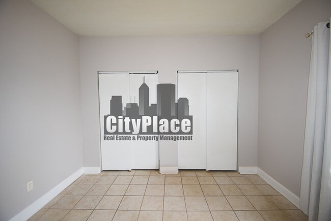 Building Photo - 1602 Spruce St