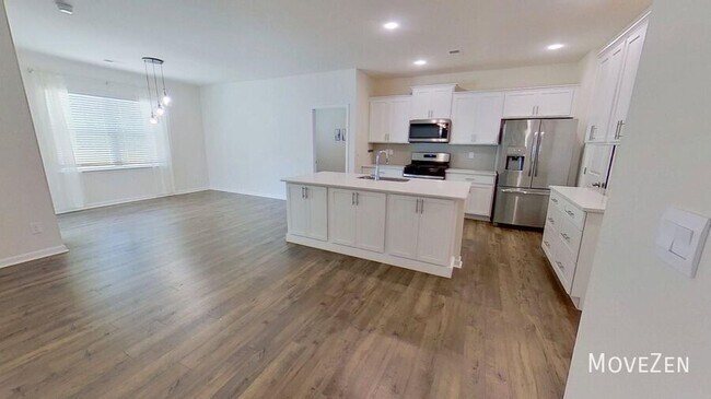 Building Photo - 1131 Staghorn Ave