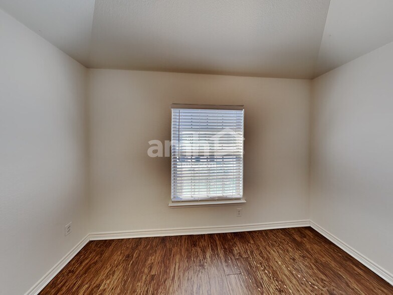 Building Photo - 1316 Rosedale Springs Ln