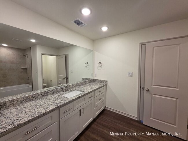 Building Photo - 6009 Kauffman Dr