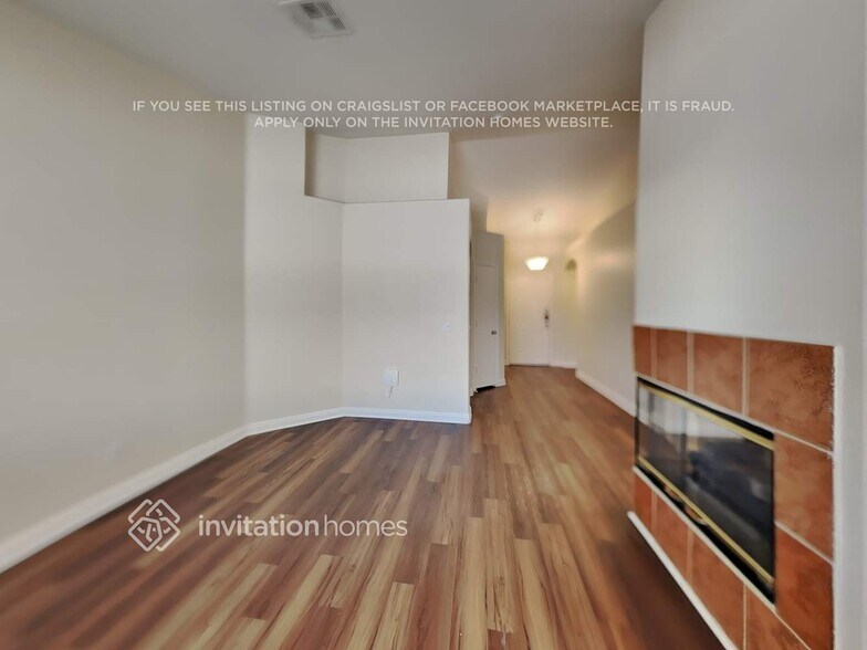 Building Photo - 3725 St Charles Ct