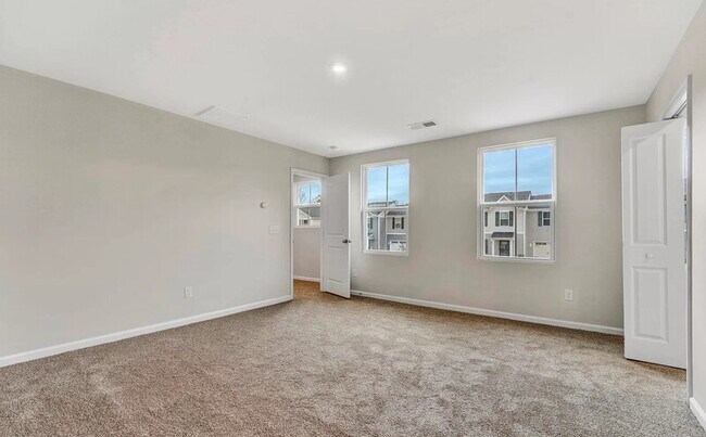 Building Photo - 8 Torrington Dr