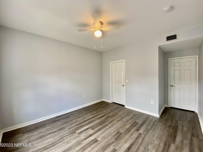Building Photo - 10075 Gate Pkwy