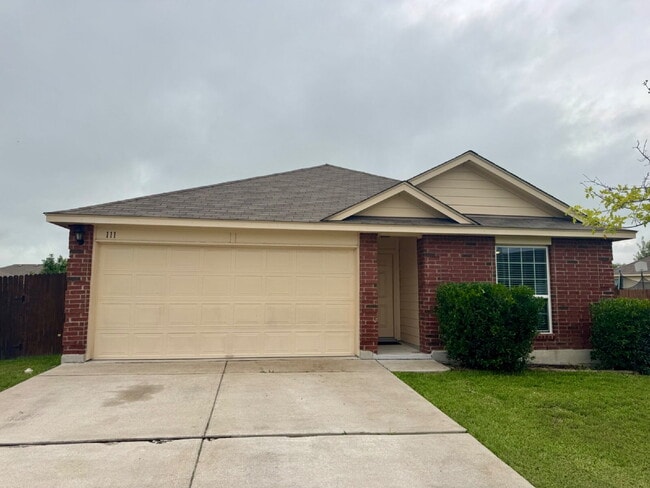 Building Photo - 3-bed 2-bath 2-car garage with screened in porch & backyard shed in Riverside Grove cul-de-sac.