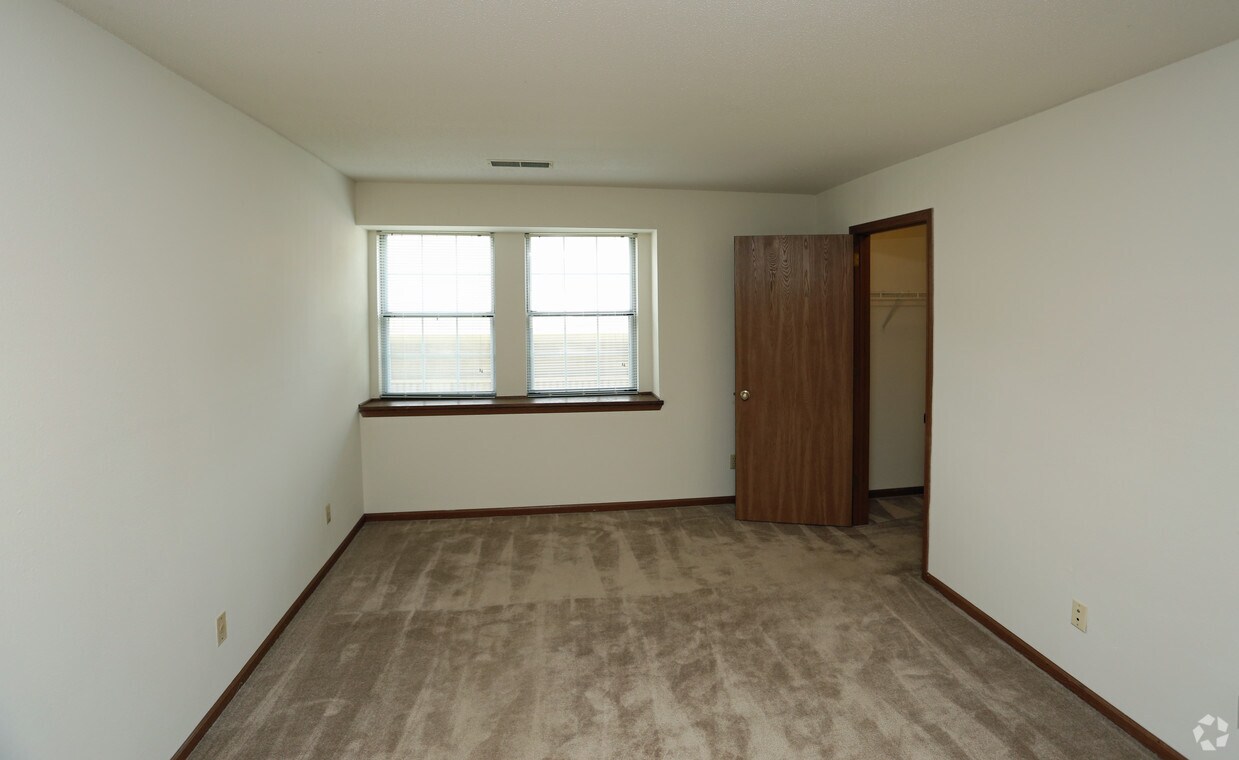 Plum Tree Apartments