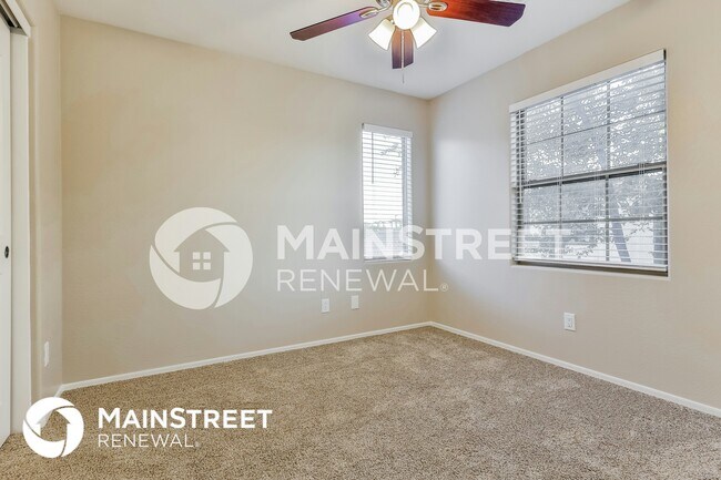 Building Photo - 3117 E Harrison St