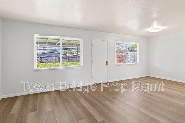 Building Photo - 6405 Friday Cir