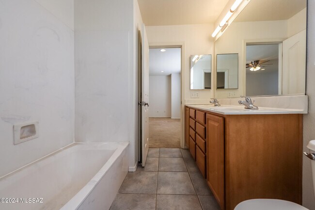 Building Photo - 2083 S Mcconnell Dr