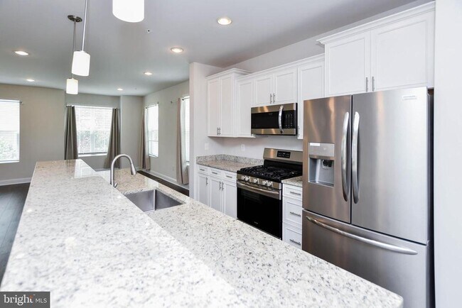Building Photo - 7102 Druce Way
