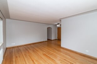 Building Photo - Eastview Apartments