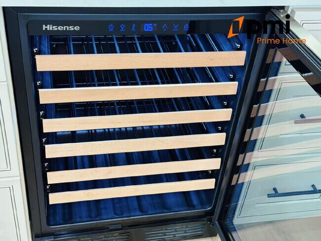 Building Photo - "Spacious Elegance Awaits: 5-Bedroom Home with 3.5 Baths in Winter Garden"