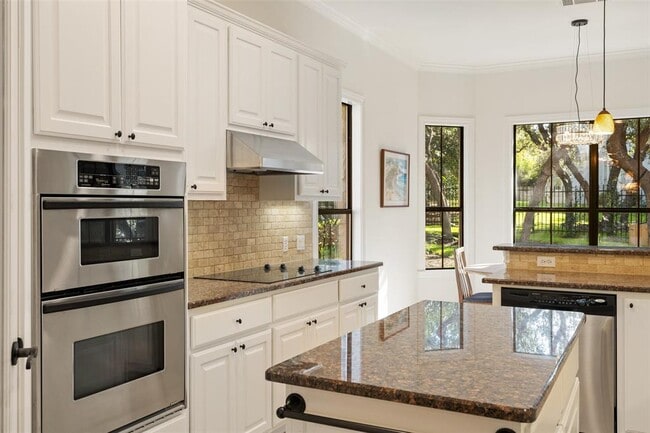 Building Photo - 41 Tiburon Dr