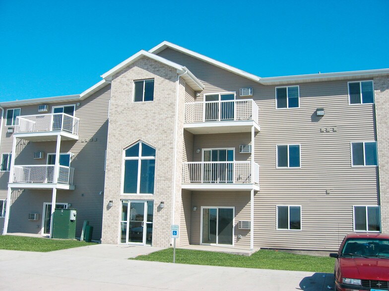 The Summers at Osgood 44524522 47th St S Fargo ND 58104 Apartment