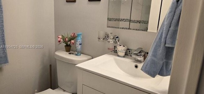 Building Photo - 1913 S Ocean Dr