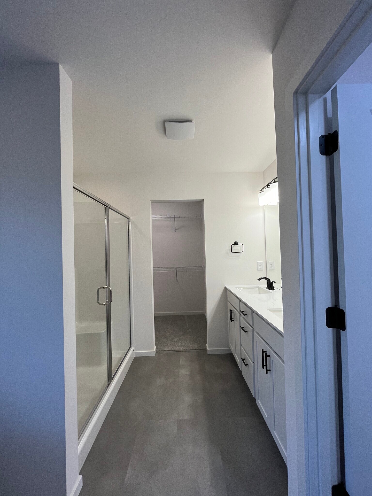 Building Photo - 12130 Bay Heights Pl