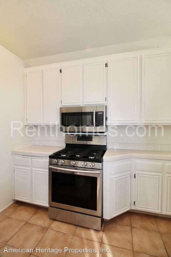 Building Photo - 2 br, 2 bath House - 1356 Serena Circle #1