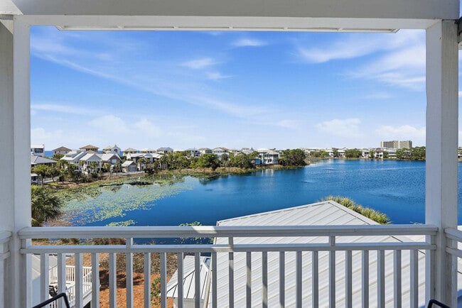 Building Photo - 419 Lakefront Dr