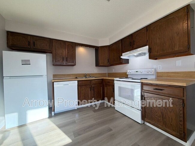 Building Photo - 424 N 4th St