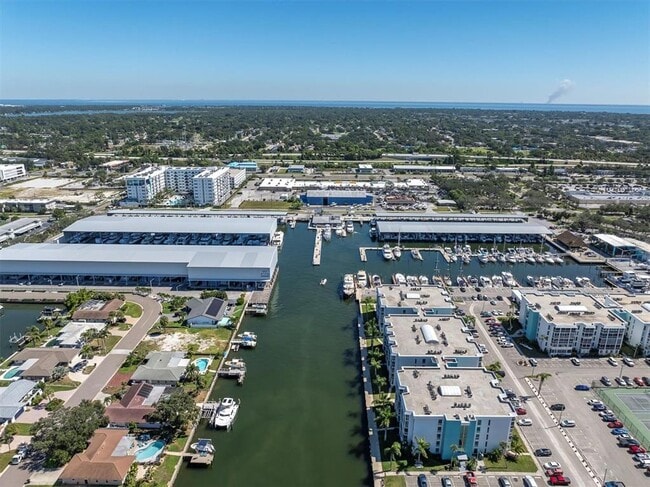 Building Photo - 4902 38th Way S