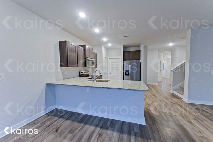 Building Photo - 6425 Upchurch Dr