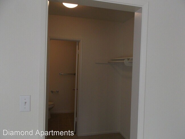 Building Photo - 4721 Lamont St