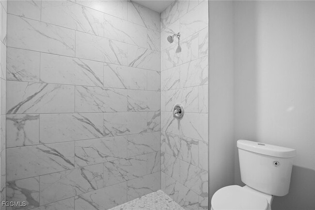 Building Photo - 942 Sunrise Blvd