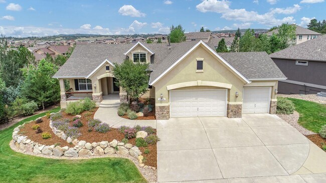 Building Photo - Beautiful Ranch Style Home in District 20-...