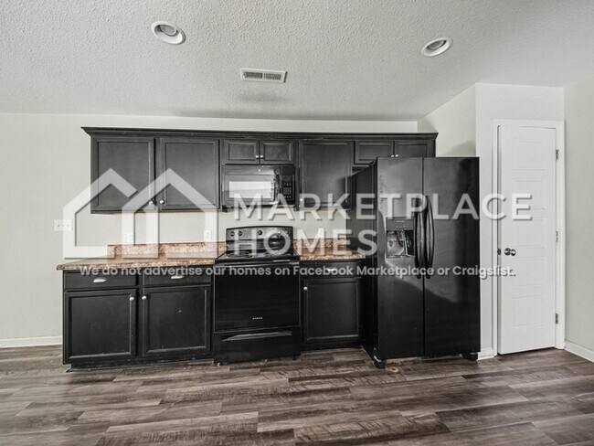 Building Photo - 201 Sedgewick Dr