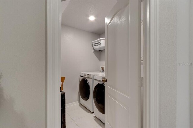 Building Photo - 3905 Ceremony Cove