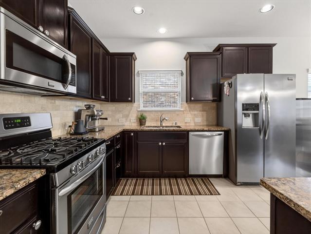 Building Photo - 620 Crowell Dr
