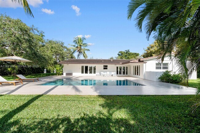 Building Photo - 7360 SW 115th St