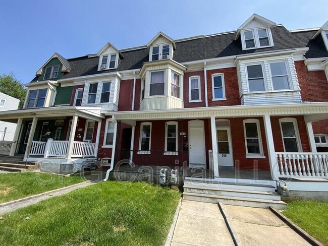 Primary Photo - 304 W Cottage Pl